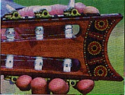 Dot design on guitar head